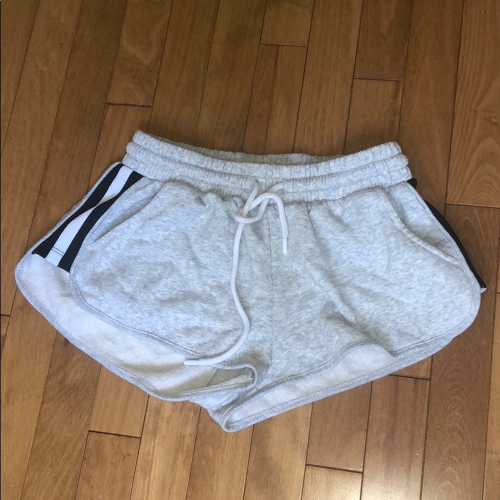 Garage shorts
